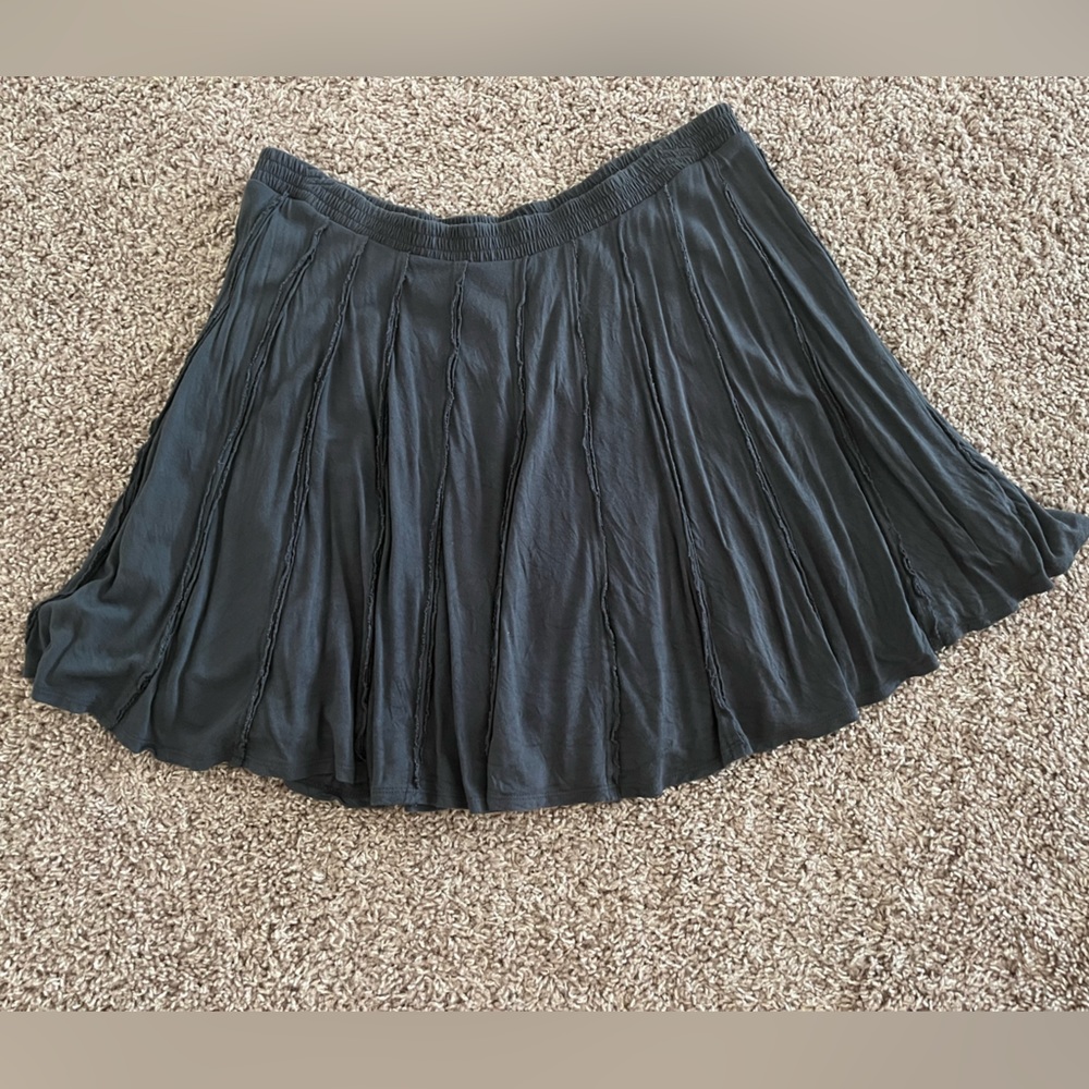 NWOT- Never Worn. LC Lauren Conrad Skirt.